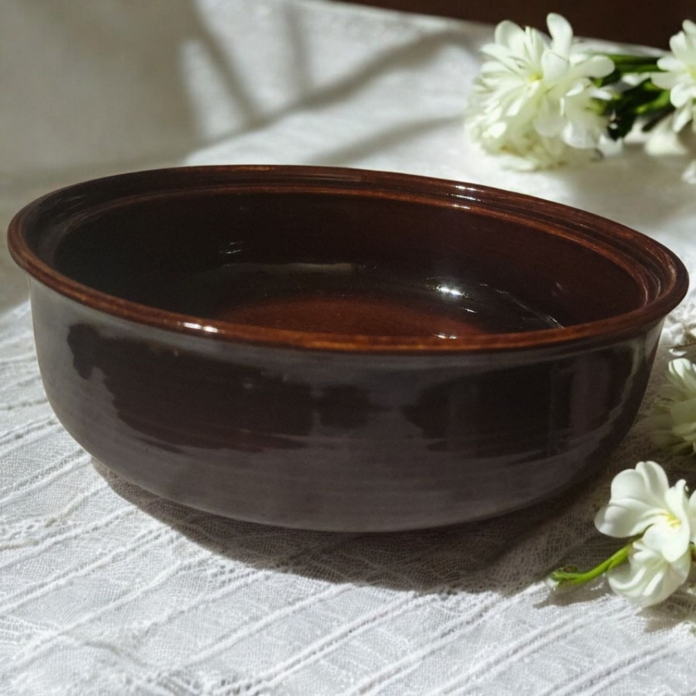 Vtg 50s Village Green Red Wing 2 Qt MCM 10" Round Casserole Stoneware Brown Dish